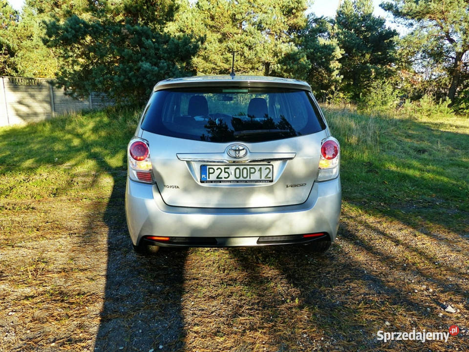 Toyota Verso 16
