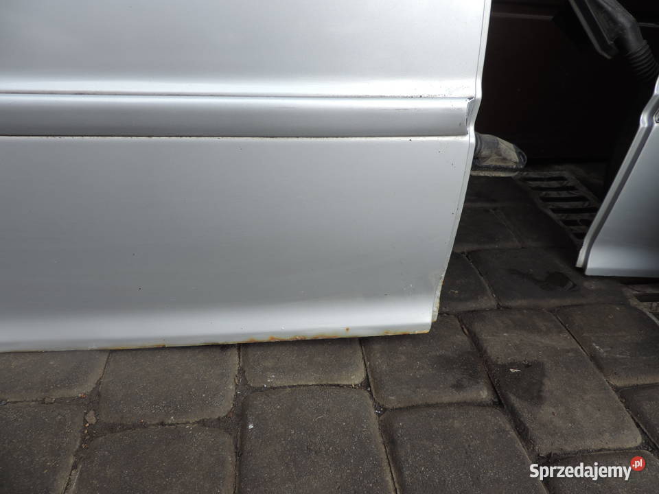 DRZWI PRAWY TYŁ BMW E46 SEDAN FL TTITAN SILBER Nowy Sącz