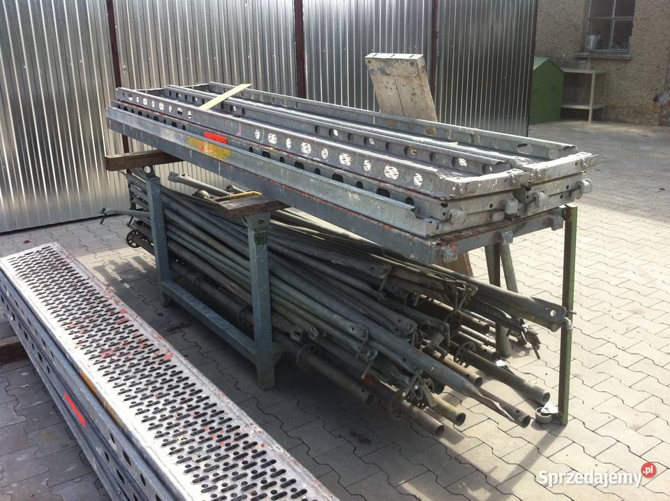 Rusztowanie elewacyjne 5035 używane 614x82 m Budowa Stare Siołkowice