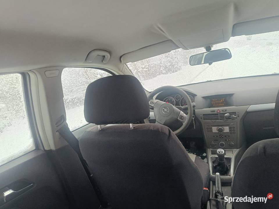Opel Astra 17 CDTI 80 Rok produkcji 2005 lubelskie Urszulin sprzedam