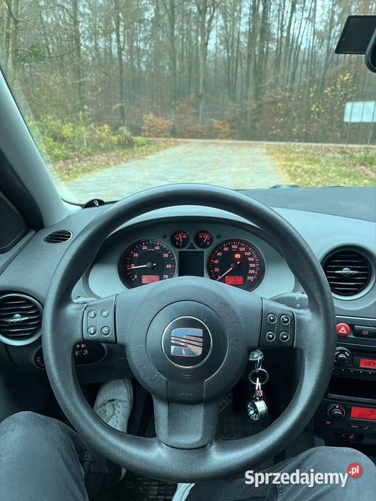 Seat Ibiza 12 70 Benzyna Gaz 2007r Nowe opony Tomaszów Lubelski