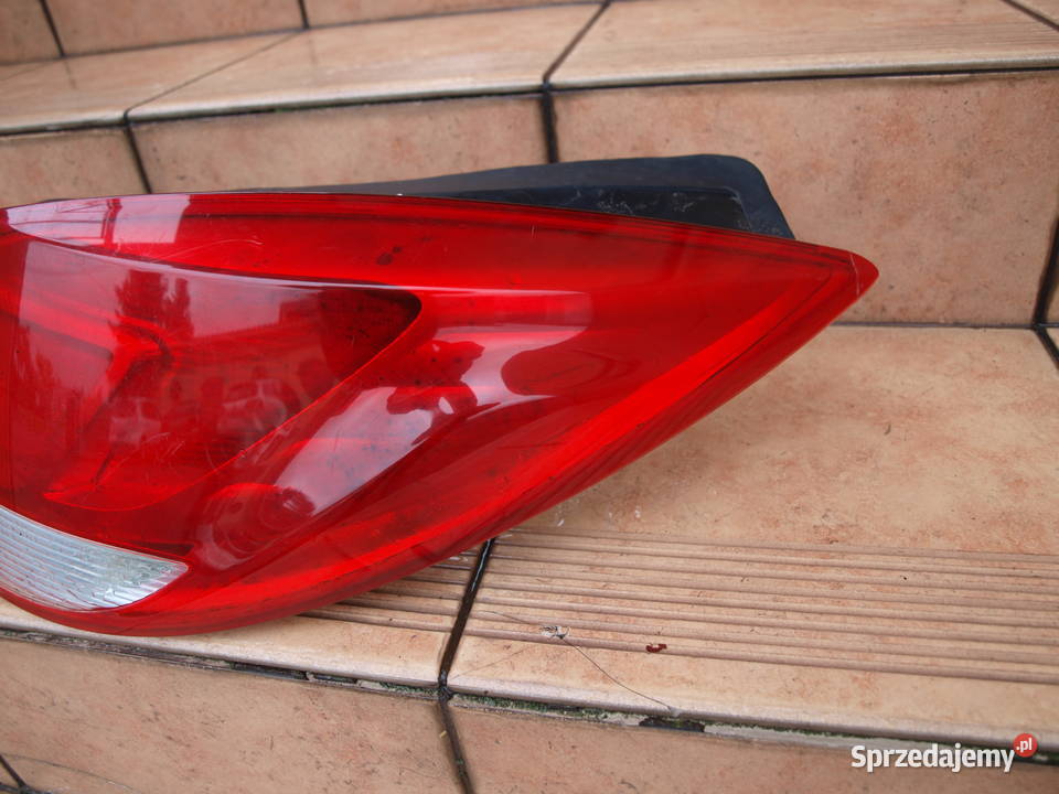 Opel insignia A sedan lampa prawa tył 2008 2013r osobowe Kalisz
