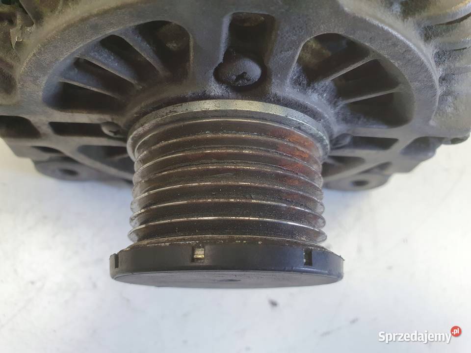 ALTERNATOR Renault Megane III 14 TCe 231000024R osobowe lubelskie Chełm