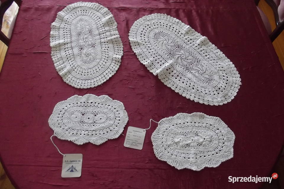 Cztery sztuki nowych nicianych serwetekserwetki śląskie