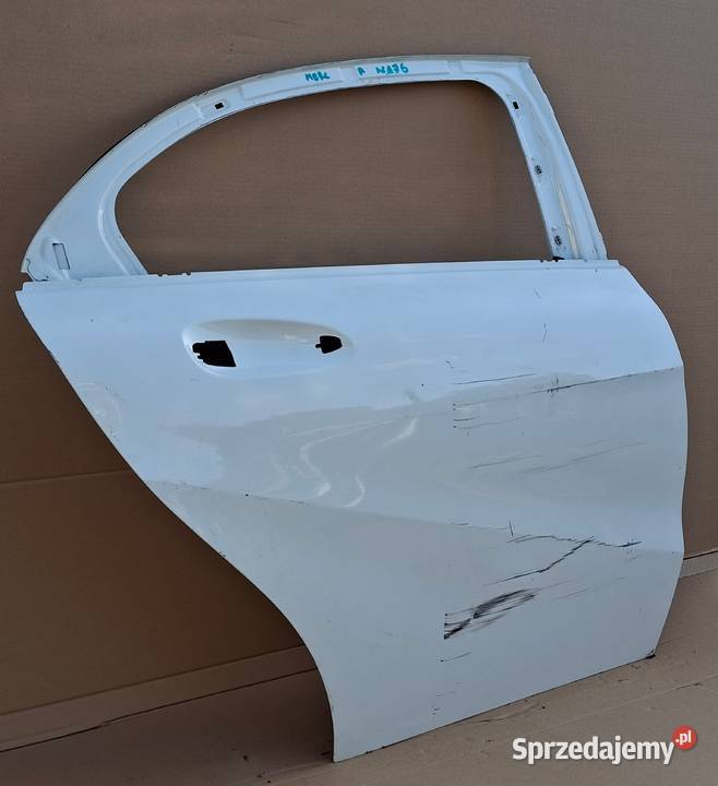 MERCEDES AKLASA W176 DRZWI PRAWY TYŁ PRAWE TYLNE Bieleń