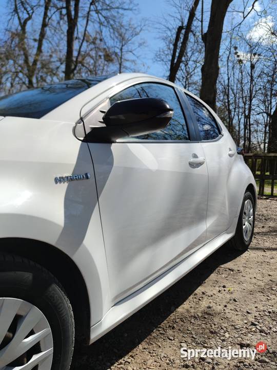 Toyota Yaris IV 15 hybryda automat 21r 82 Gołotczyzna