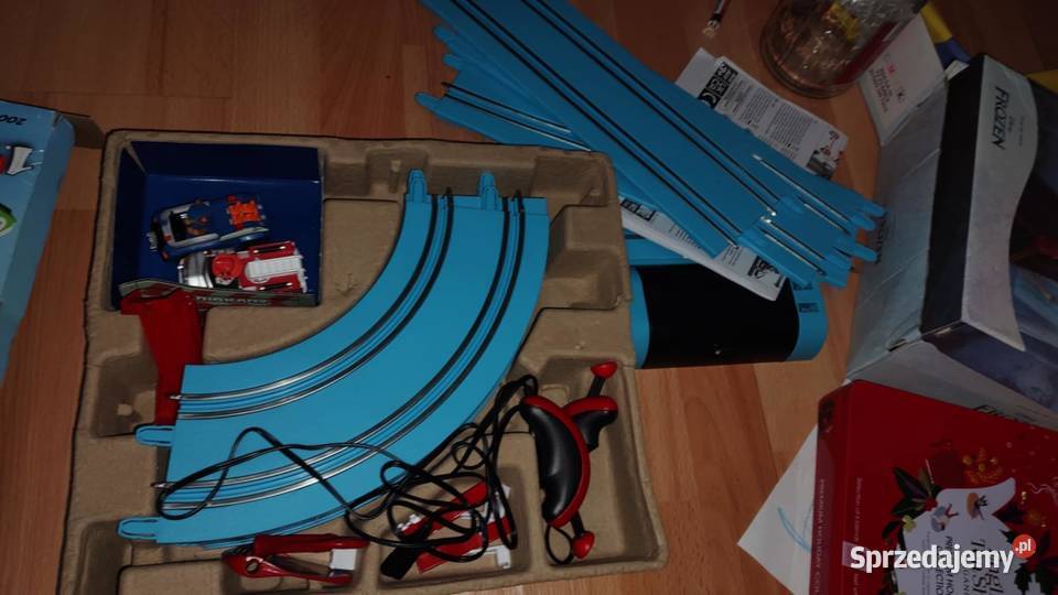 tor wyścigowy Carrera First psi patrol Książ Wielkopolski