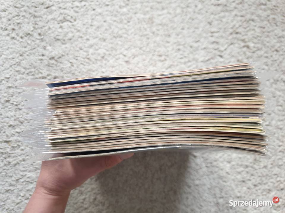 Kaczor Donald zestaw 33 komiksów 2000 Komiksy Gdynia