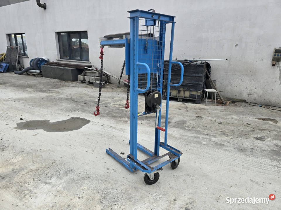 Żuraw do baterii w wózkach widłowych do 300 HS Rudolfowo
