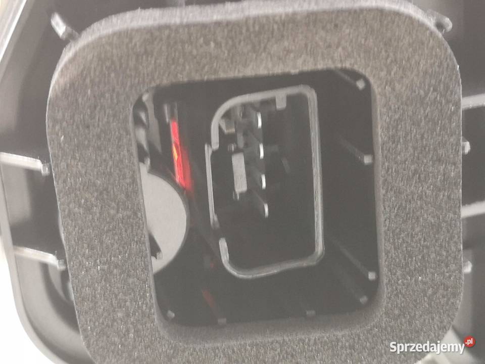 LAMPA LEWY TYŁ VW GOLF V 20032009 NOWA HELLA Lampy cofania