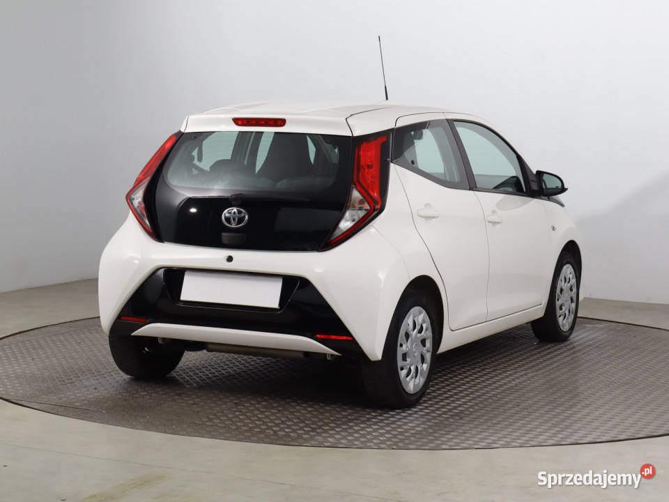 Toyota Aygo 10 VVTi manualna Bielany Wrocławskie
