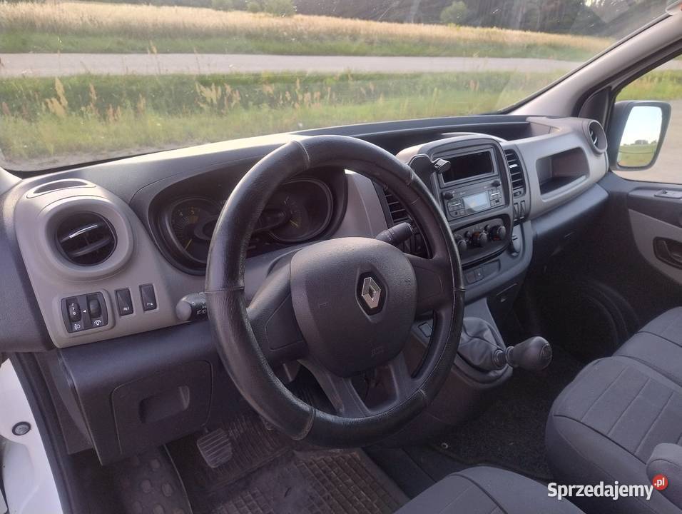Renault Trafic 16dci 120 2017r 1598cm3 Renault Leszno