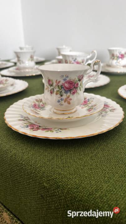 Trio z różą Royal Albert Moss Rose cukiernica Nowy Sącz