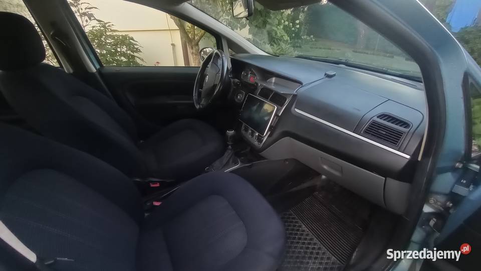 Fiat Linea 14 b g 2012r 77 Dubiecko sprzedam