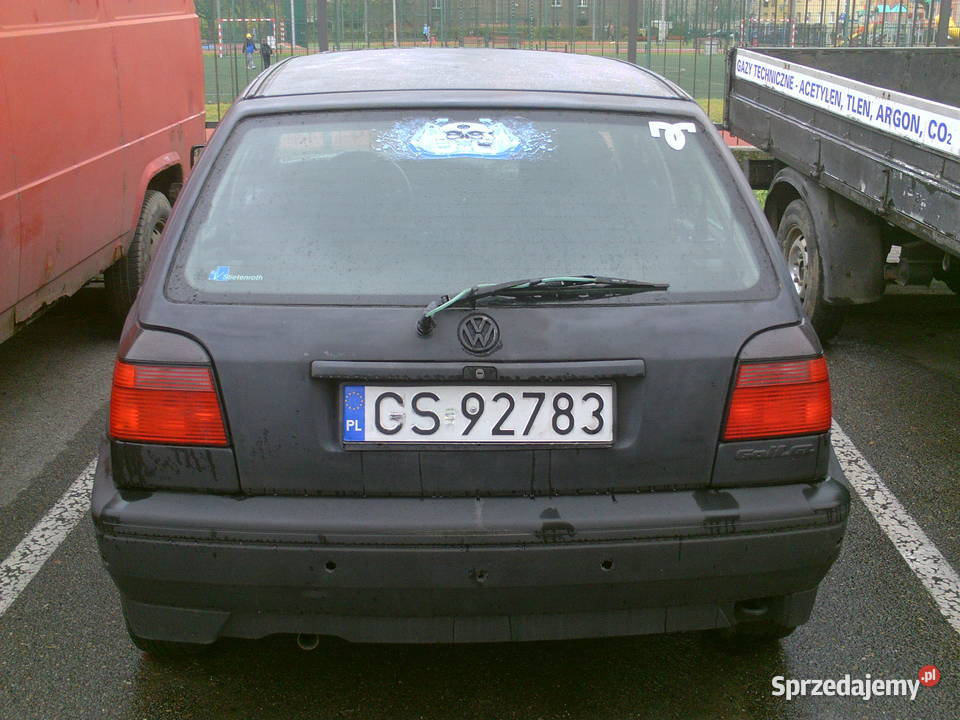 Vw vento Golf II III 16 i 18 benzyna 13 kazdy na fotele, kanapy Lębork