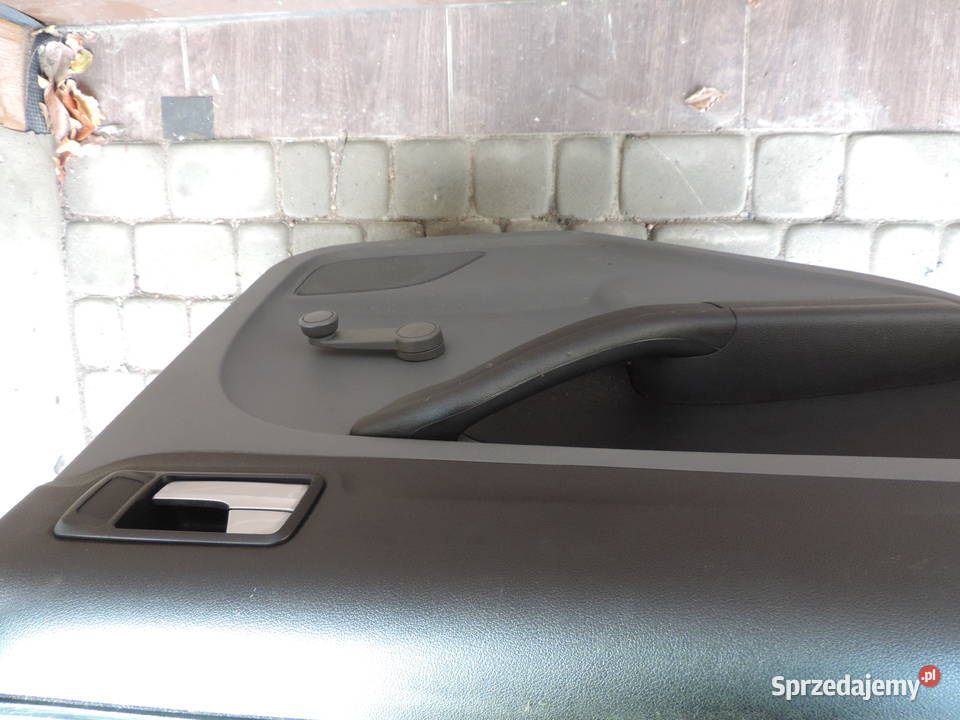 FORD FOCUS MK2 HB FL DRZWI LEWY TYŁ KOLOR H4 osobowe małopolskie Nowy Sącz