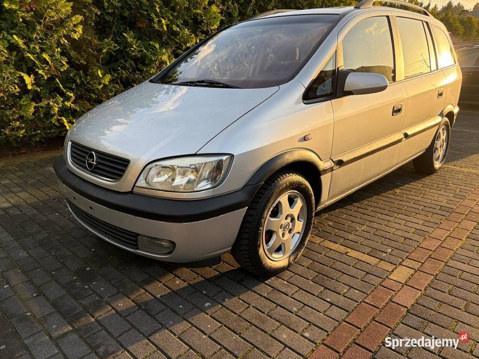 Opel Zafira A 18 125 Elegance 7 osób Szyberdach