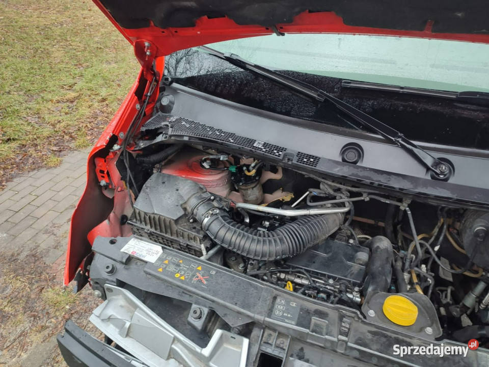 Renault Master Karetka ambulans 23 ddc 170 stan czerwony wielkopolskie Pleszew