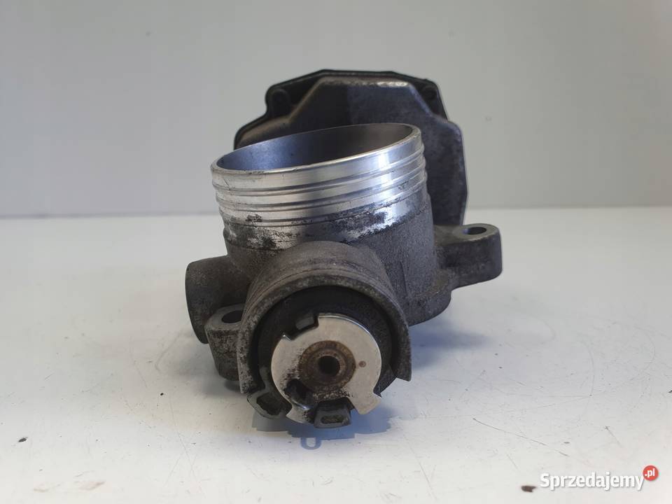 Citroen C2 14 8V PRZEPUSTNICA 9640796280 osobowe Silniki i osprzęt Janów