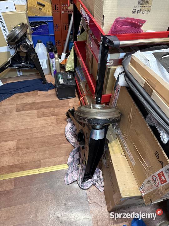 Nowe wahacze Fiat 126p Orygnał FSM Części samochodowe małopolskie Trzebinia