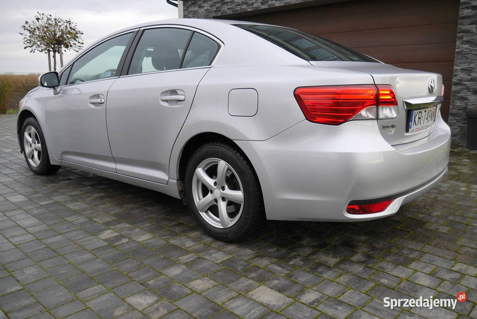 Avensis 2012 Kupiony w Polsce II właściciel benzyna małopolskie Słomniki