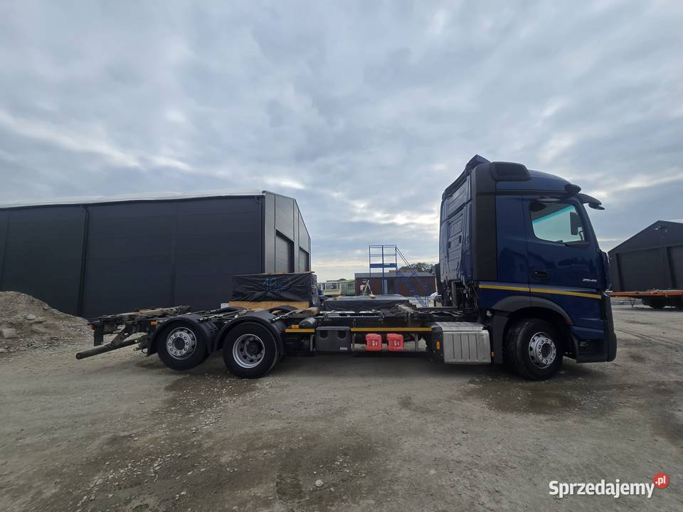 Zabudowa BDF Mercedes Actros Komorniki