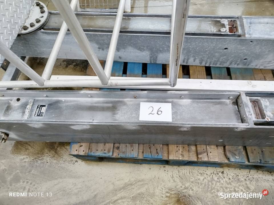 SKÓROWACZKA PODESTY 26 Dębica