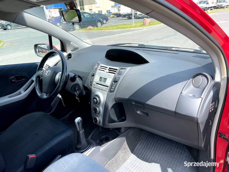 Toyota Yaris Salon Klimatyzacja Zadbana Niski VAT marża Yaris Warszawa