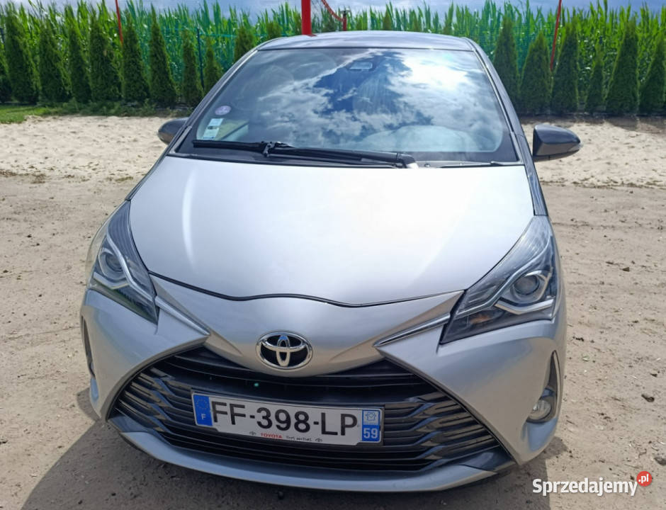 Toyota Yaris Yaris 37000 Limitet Edicion Y 20 światła do jazdy dziennej Pleszew