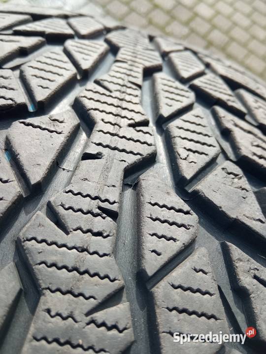 opony NOKIAN D4 2156016 r 99 HXL bieżnik ok 7 mm 16cale Rybnik