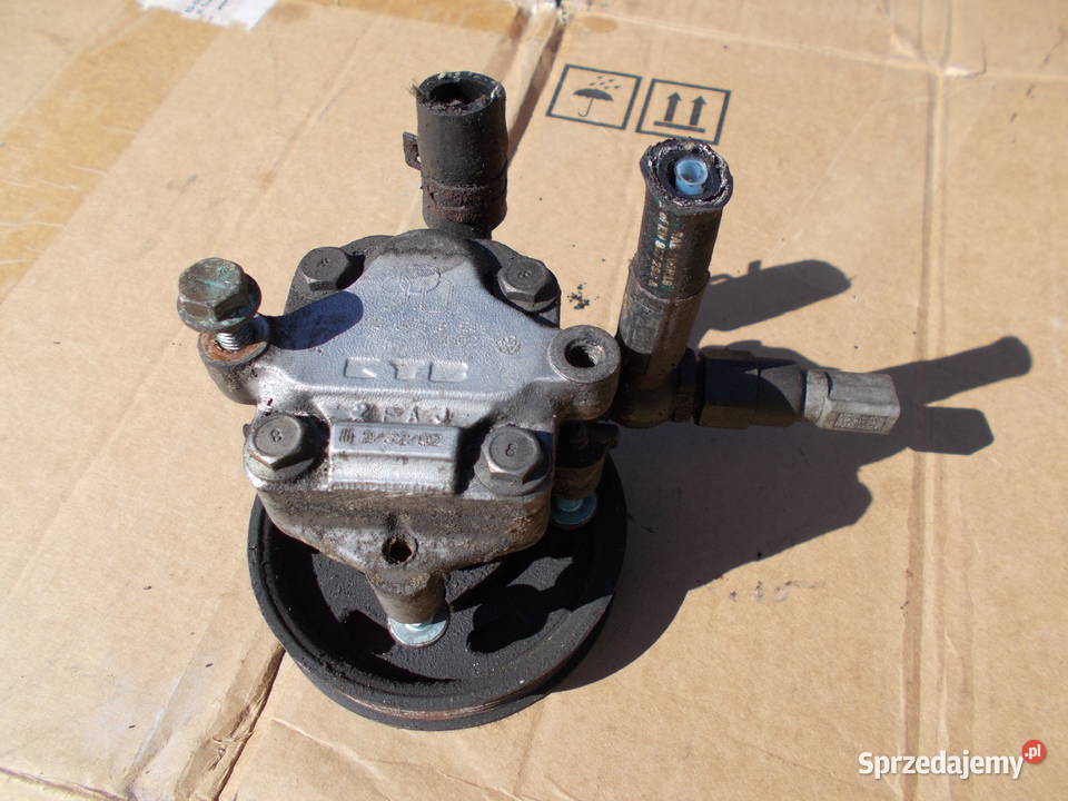 skoda OCTAVIA 18T AUM pompa wspomagania KYB lubelskie Zamość sprzedam