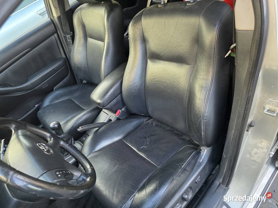 Toyota Avensis 20 D4D 116 XENON skóra drugi 4/5 Lublin