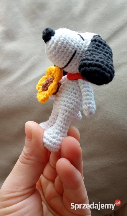 Piesek Snoopy wykonany na szydełku Łask sprzedam