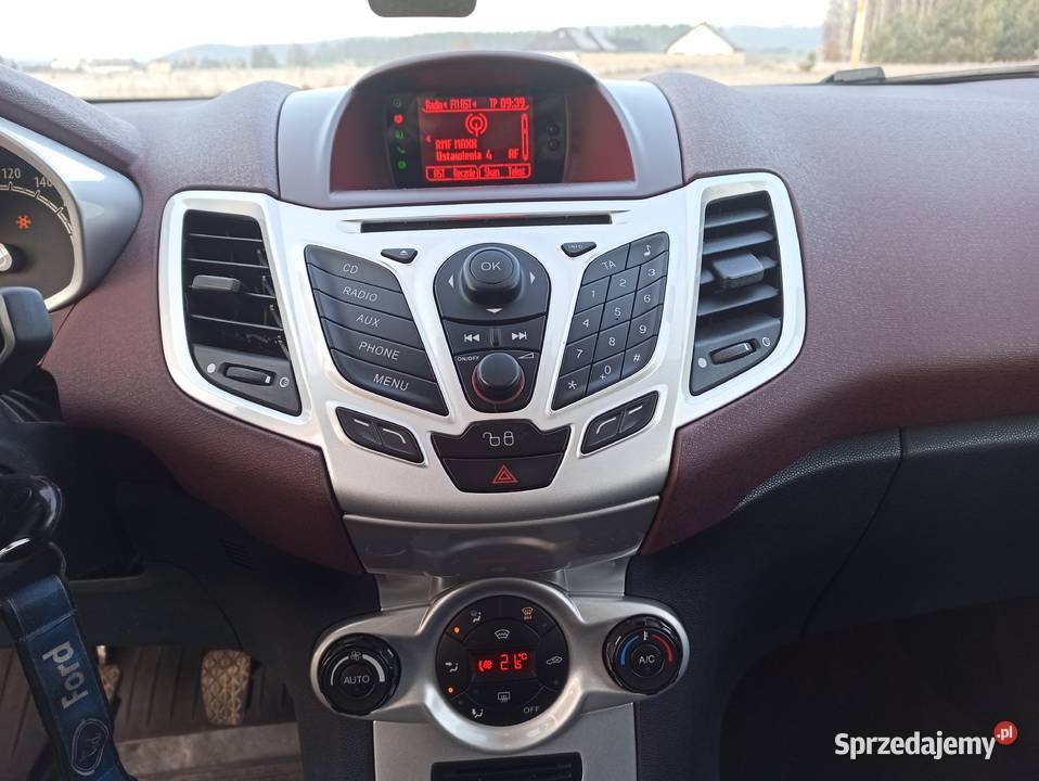 Ford Fiesta MK7 16 120 Titanium isofix pomorskie Lębork