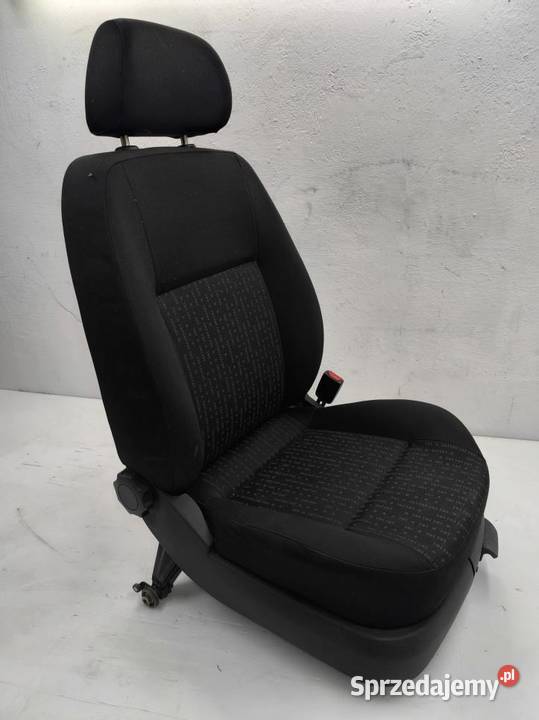 FOTEL PRAWY PRZÓD VW GOLF IV 14 wielkopolskie sprzedam