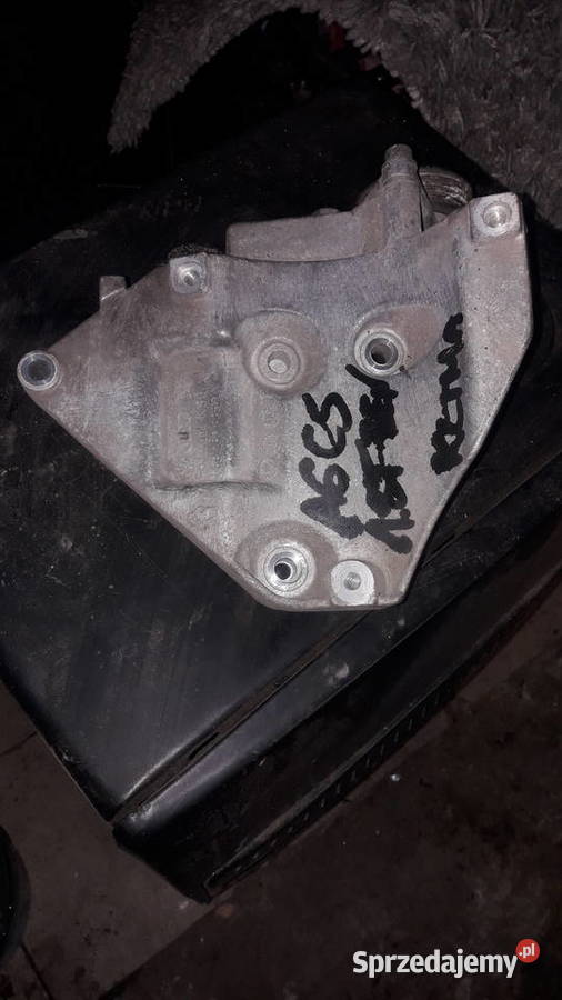 Audi 18 turbo benzyna łapa wspornik sprężarki Motoryzacja Sieroszowice sprzedam