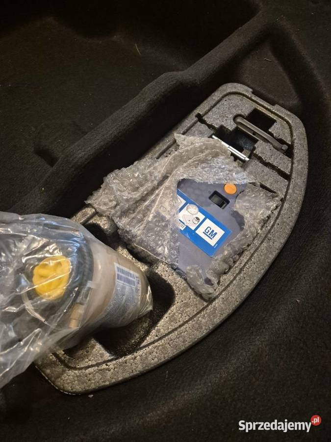 Opel Astra J kombi wykładzina podłoga bagażnika Goleniów