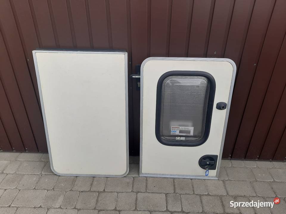 Drzwi do przyczepy kempingowej kampera Skokowa