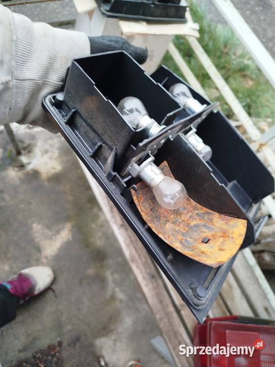 Fiat uno mk1 lampy tył tylne Aric osobowe