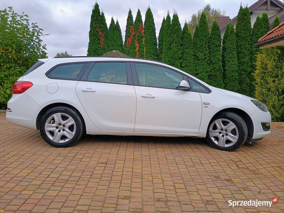 Opel Astra 16 CDTI 2014r