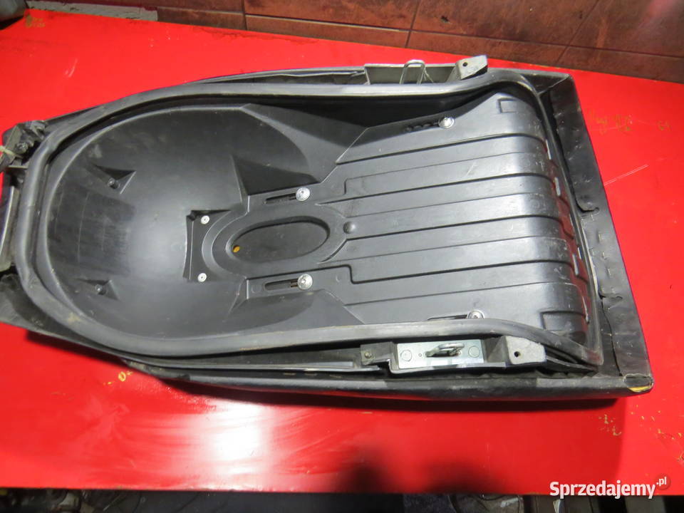 YAMAHA MAJESTY 250 03 kanapa siedzenie przod Siedzenia