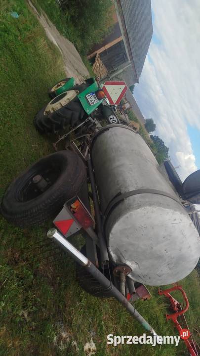 Sprzedam beczkę 1200 l nieuszkodzony Polskie Olędry