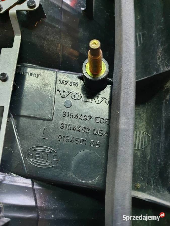 VOLVO V70 II KOMBI LAMPA LEWA TYLNA LEWY TYŁ osobowe Międzychód