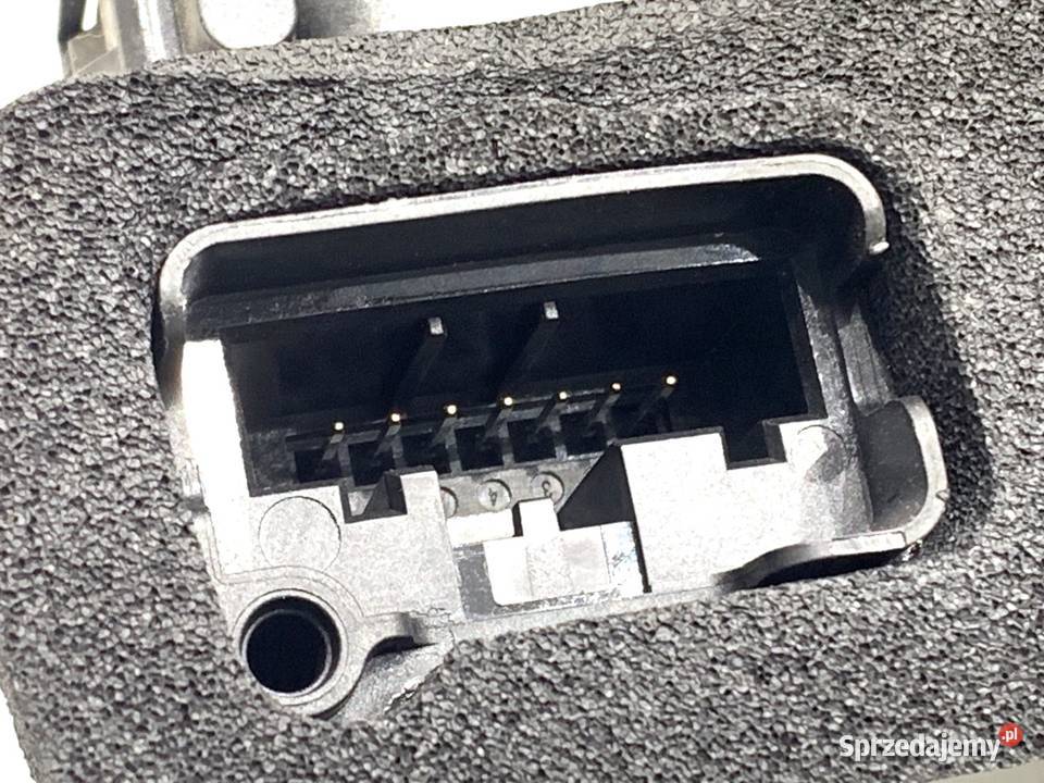 ZAMEK DRZWI PRAWY PRZÓD VW GOLF VIII Kombi podkarpackie