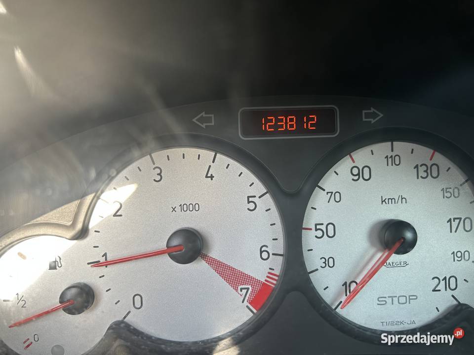 Peugeot 2004 Silnik 14 szyberdach 123 Rok produkcji 2004 Dębica