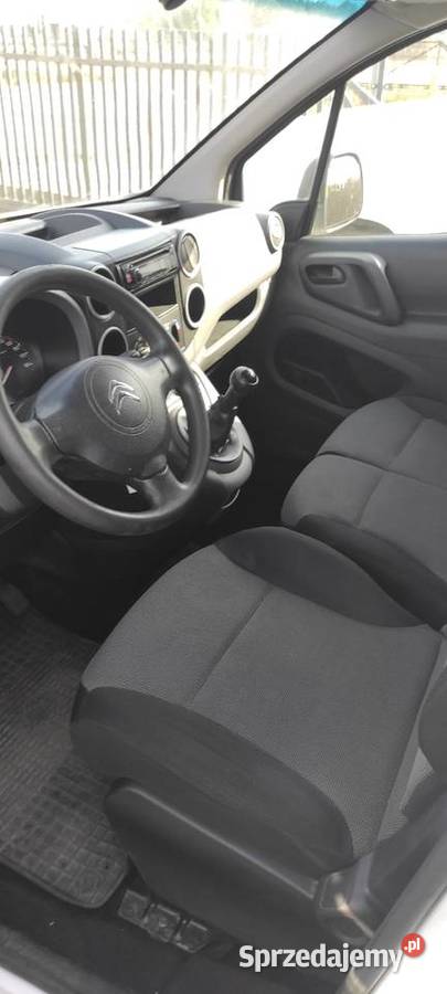 Citroen Berlingo 2017 16 HDi Polski Salon kupiony w polskim salonie Samochody osobowe Łomża sprzedam