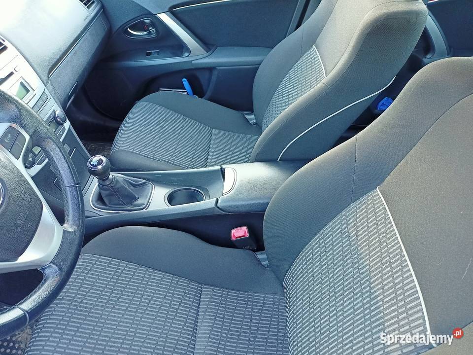 TOYOTA AVENSIS SALON POLSKA 148KM Poznań