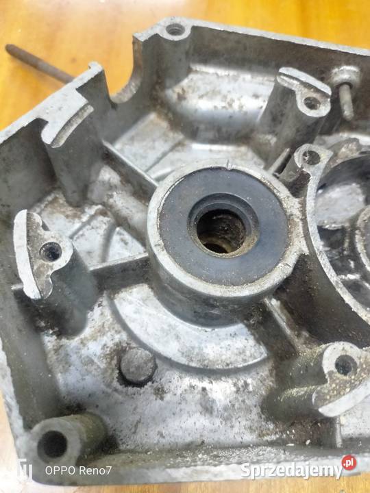 Lewy karter 023 Komar motorynka Łubno