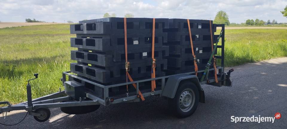 Palety plastikowe pełne 120x100