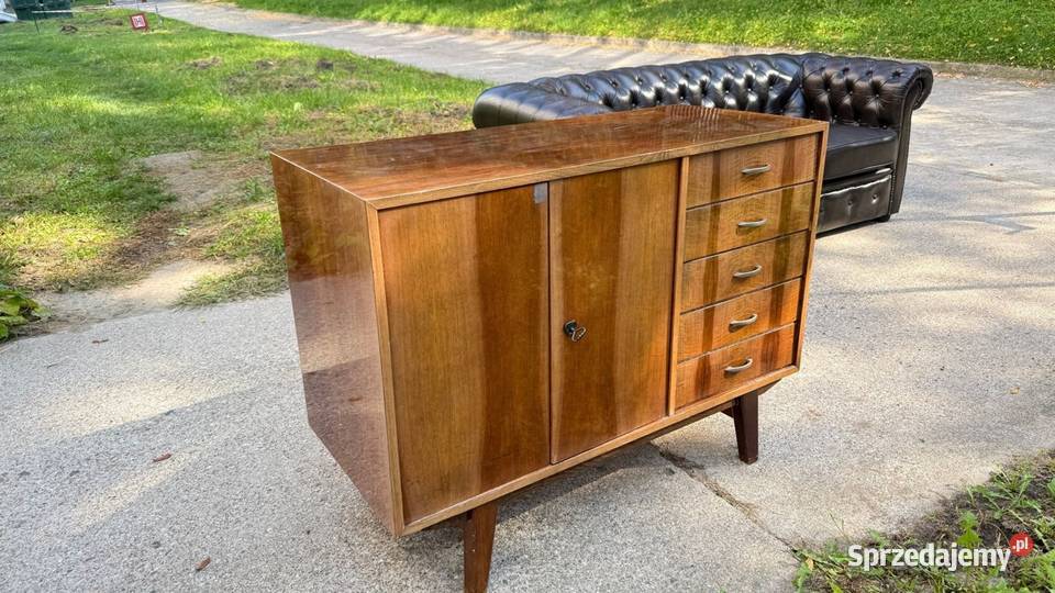 Komoda PRL z szufladami i szafką vintage na Warszawa